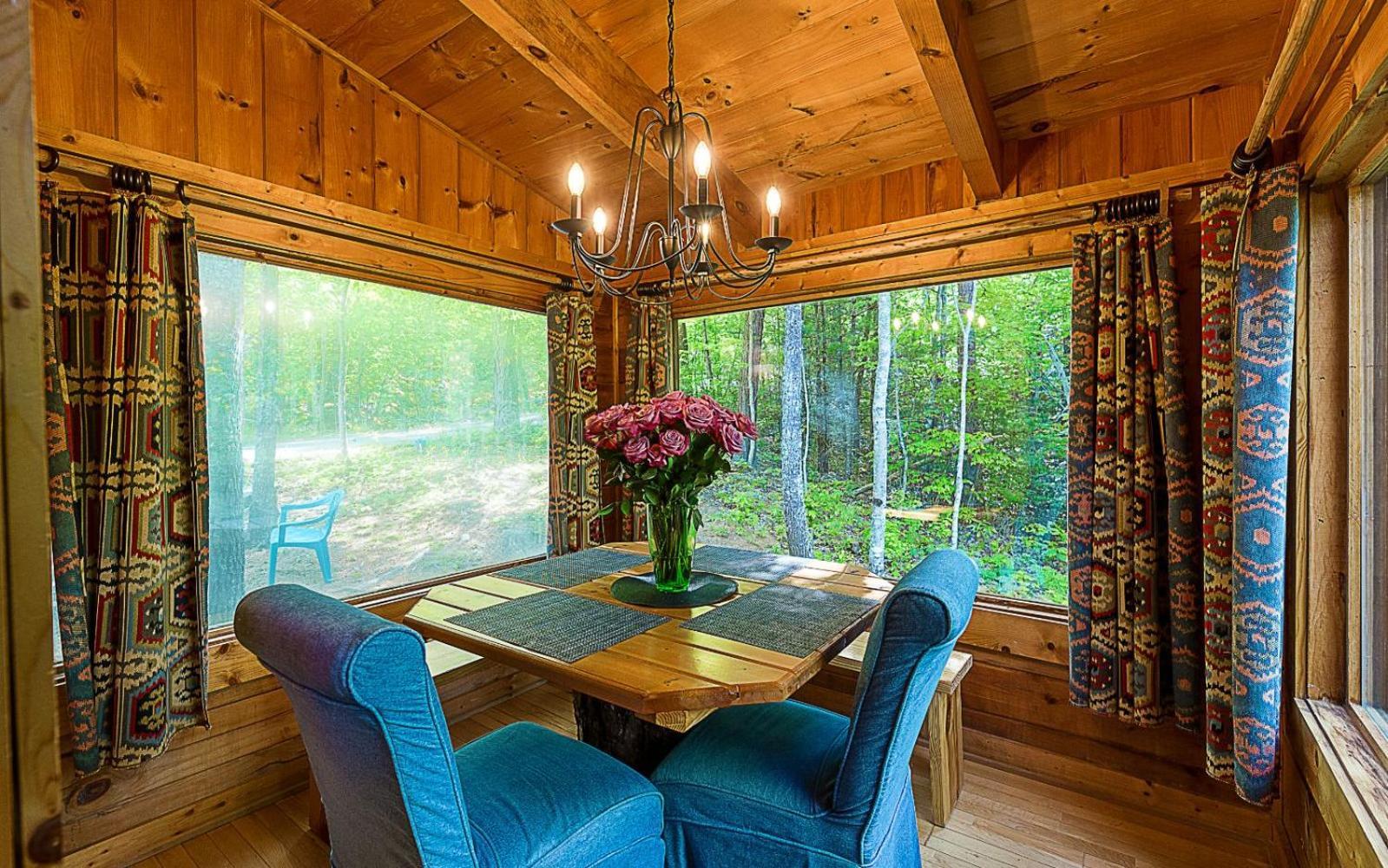 Nestled Inn Sevierville Bagian luar foto